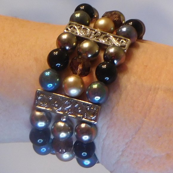 Elastic Beaded Multicolor Bracelet - Picture 4 of 5